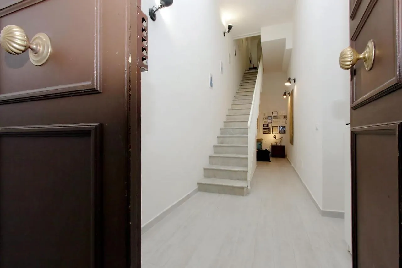 Ponte Cavour Apartment Rom Italien