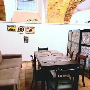  Apartament Trastevere In Music