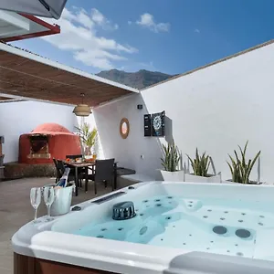 https://rincon-de-la-fontana.in-canary-islands.com