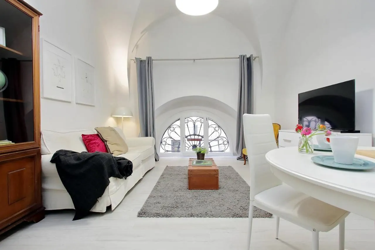 Ponte Cavour Apartment Roma Italia