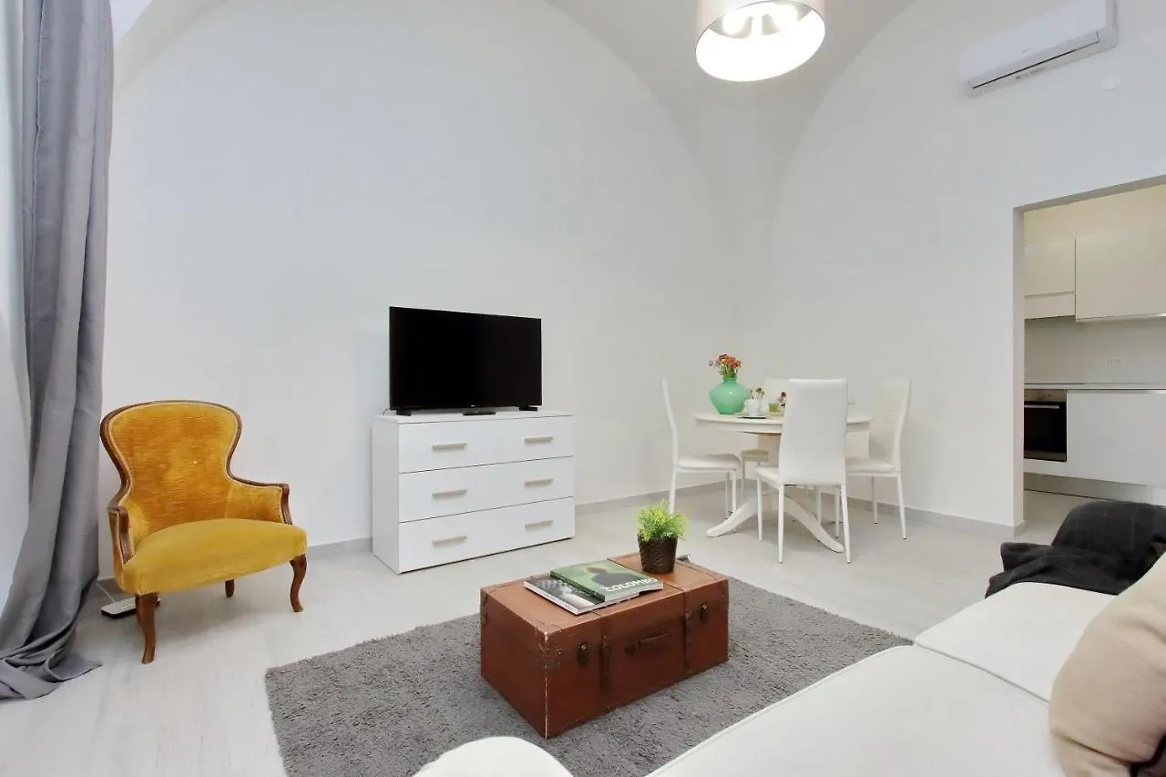 Ponte Cavour Apartment Roma