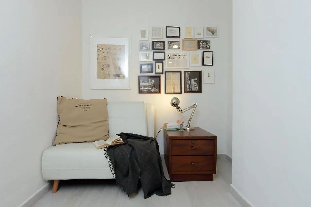 Ponte Cavour Apartment Roma 0*,  Italia