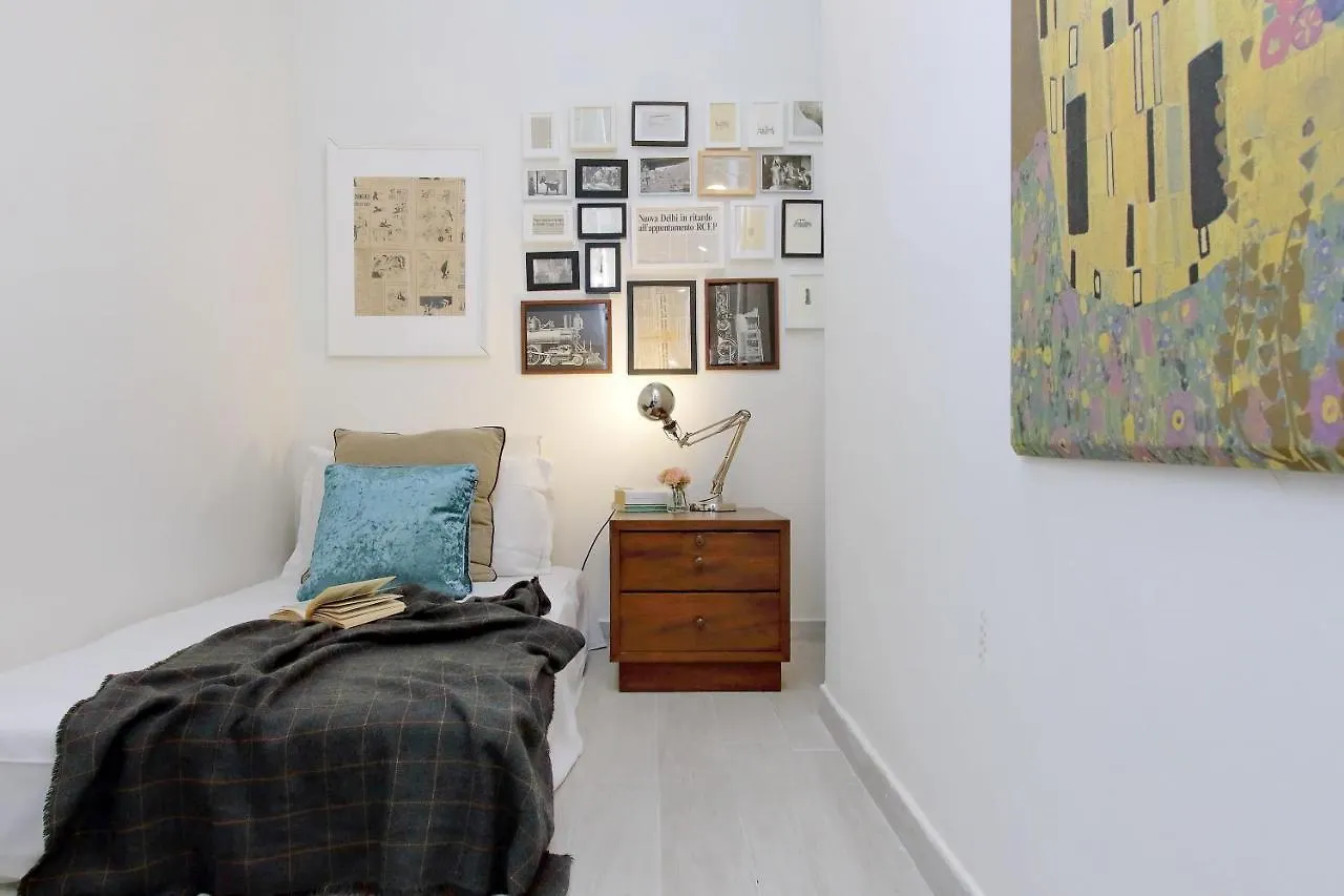 Ponte Cavour Apartment Roma
