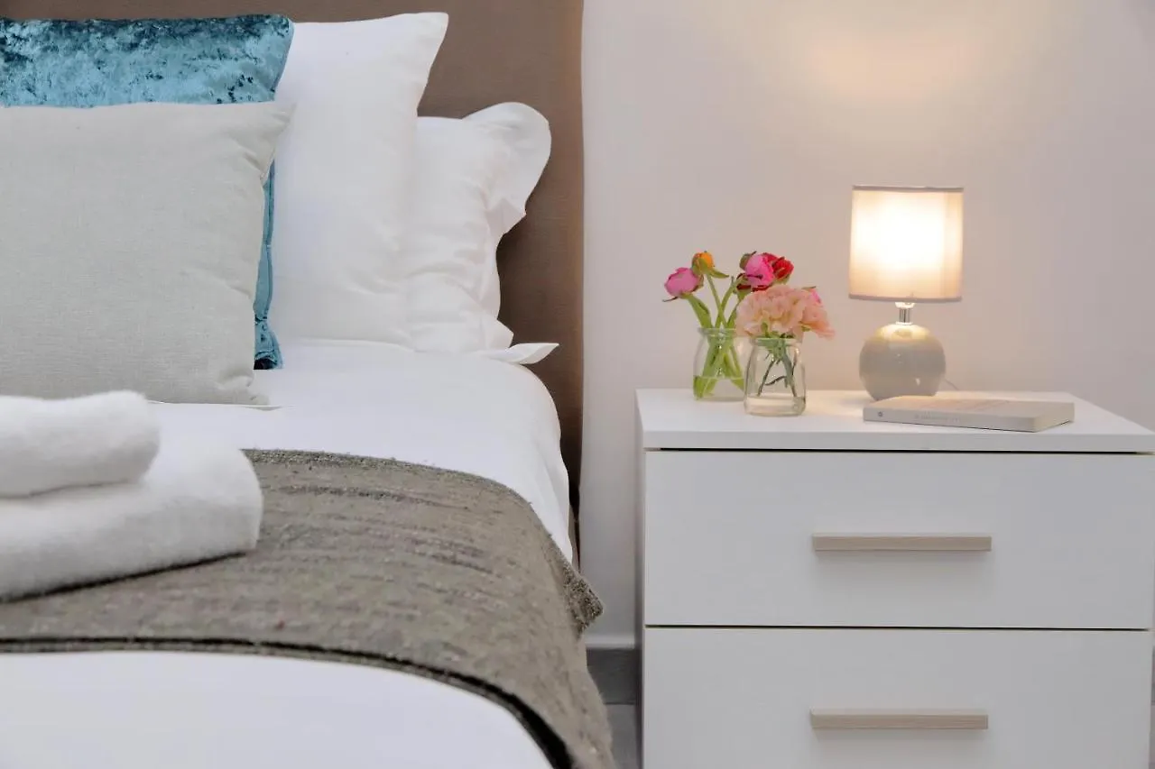 Ponte Cavour Apartment Roma